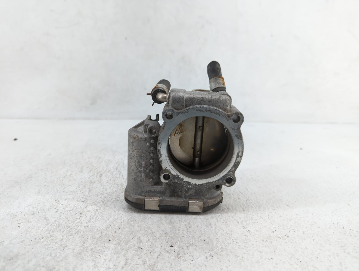 2017-2019 Kia Sportage Throttle Body P/N:35100-2G600 Fits Fits 2015 2016 2017 2018 2019 OEM Used Auto Parts - Oemusedautopar