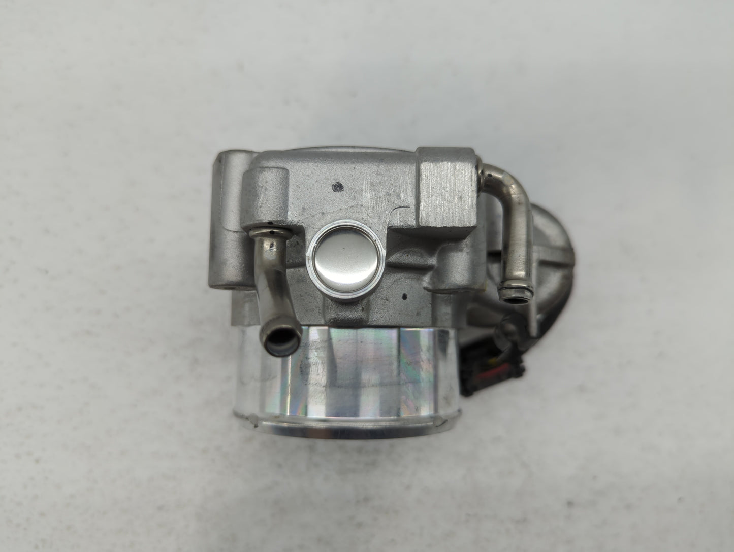 2017-2021 Kia Sportage Throttle Body P/N:35100-2G600 Fits Fits 2015 2016 2017 2018 2019 2020 2021 OEM Used Auto Parts - Oemu