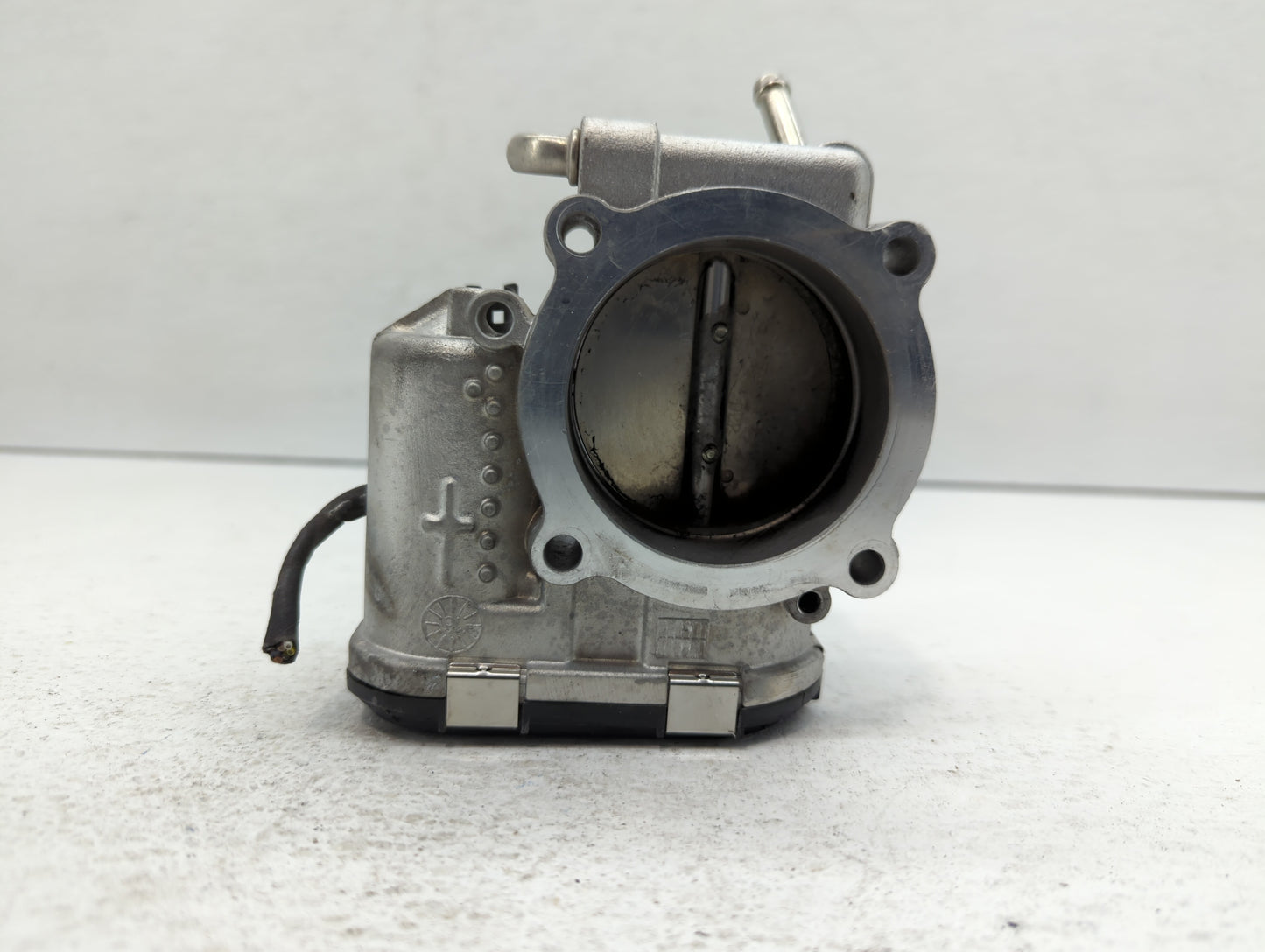 2017-2021 Kia Sportage Throttle Body P/N:35100-2G600 Fits Fits 2015 2016 2017 2018 2019 2020 2021 OEM Used Auto Parts - Oemu
