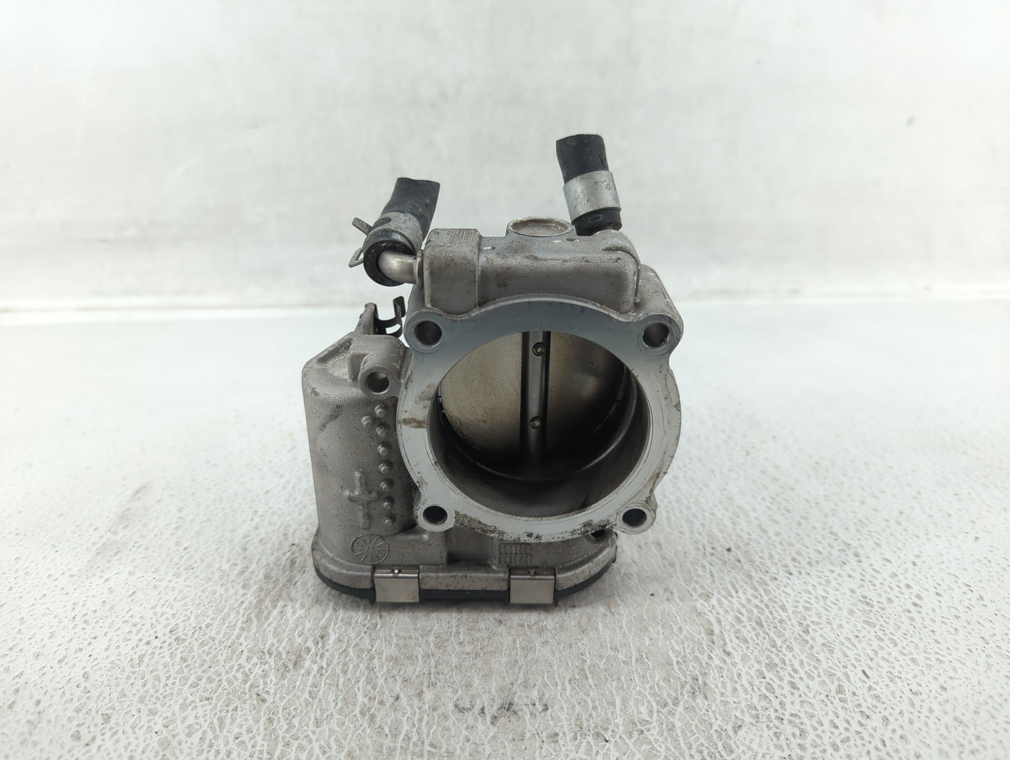 2017-2021 Kia Sportage Throttle Body P/N:35100-2G600 Fits Fits 2015 2016 2017 2018 2019 2020 2021 OEM Used Auto Parts - Oemu
