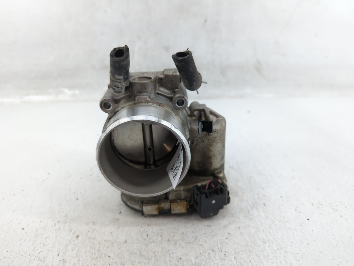 2017-2021 Kia Sportage Throttle Body P/N:35100-2G600 Fits Fits 2015 2016 2017 2018 2019 2020 2021 OEM Used Auto Parts - Oemu