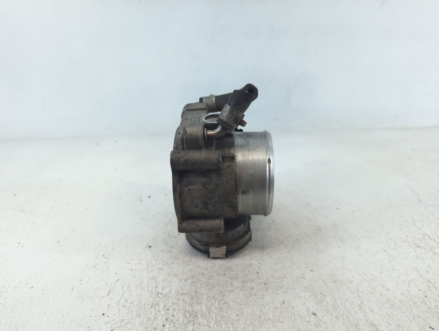 2017-2021 Kia Sportage Throttle Body P/N:35100-2G600 Fits Fits 2015 2016 2017 2018 2019 2020 2021 OEM Used Auto Parts - Oemu