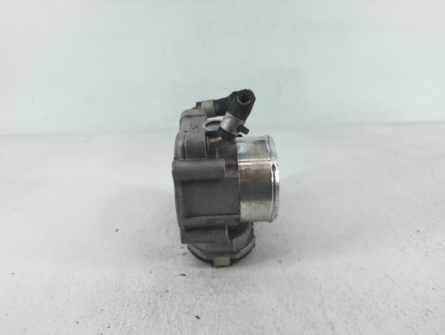 2017-2021 Kia Sportage Throttle Body P/N:35100-2G600 Fits Fits 2015 2016 2017 2018 2019 2020 2021 OEM Used Auto Parts - Oemu