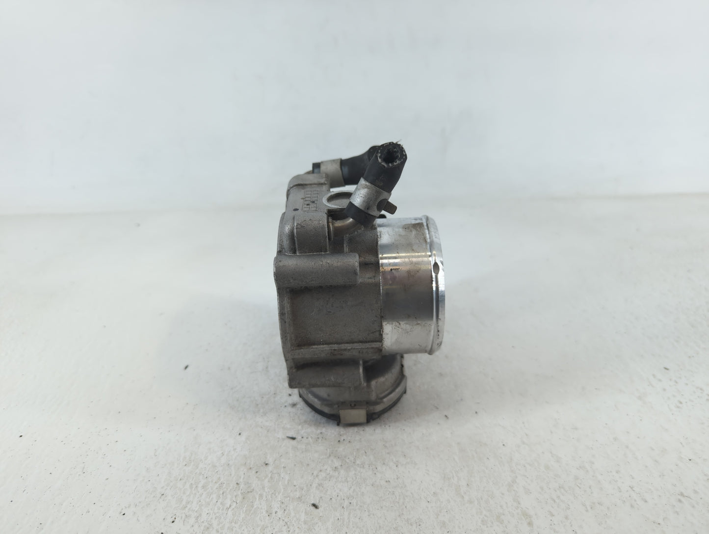 2017-2021 Kia Sportage Throttle Body P/N:35100-2G600 Fits Fits 2015 2016 2017 2018 2019 2020 2021 OEM Used Auto Parts - Oemu