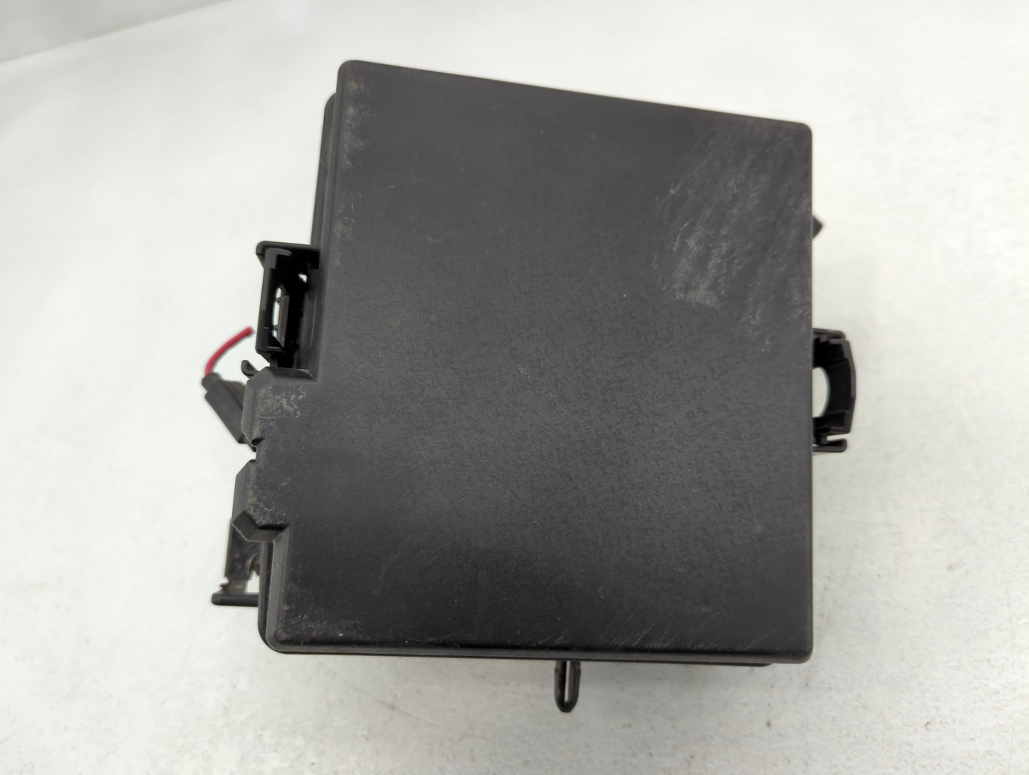 2017-2019 Kia Sportage Fusebox Fuse Box Panel Relay Module P/N:91470-D9170 Fits Fits 2017 2018 2019 OEM Used Auto Parts - Oe