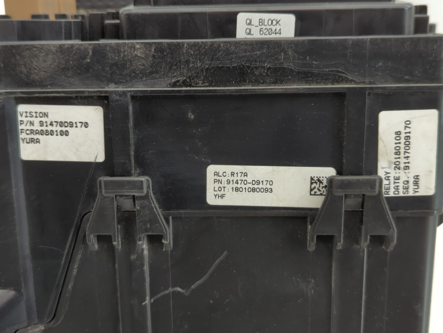 2017-2019 Kia Sportage Fusebox Fuse Box Panel Relay Module P/N:91470-D9170 Fits Fits 2017 2018 2019 OEM Used Auto Parts - Oe