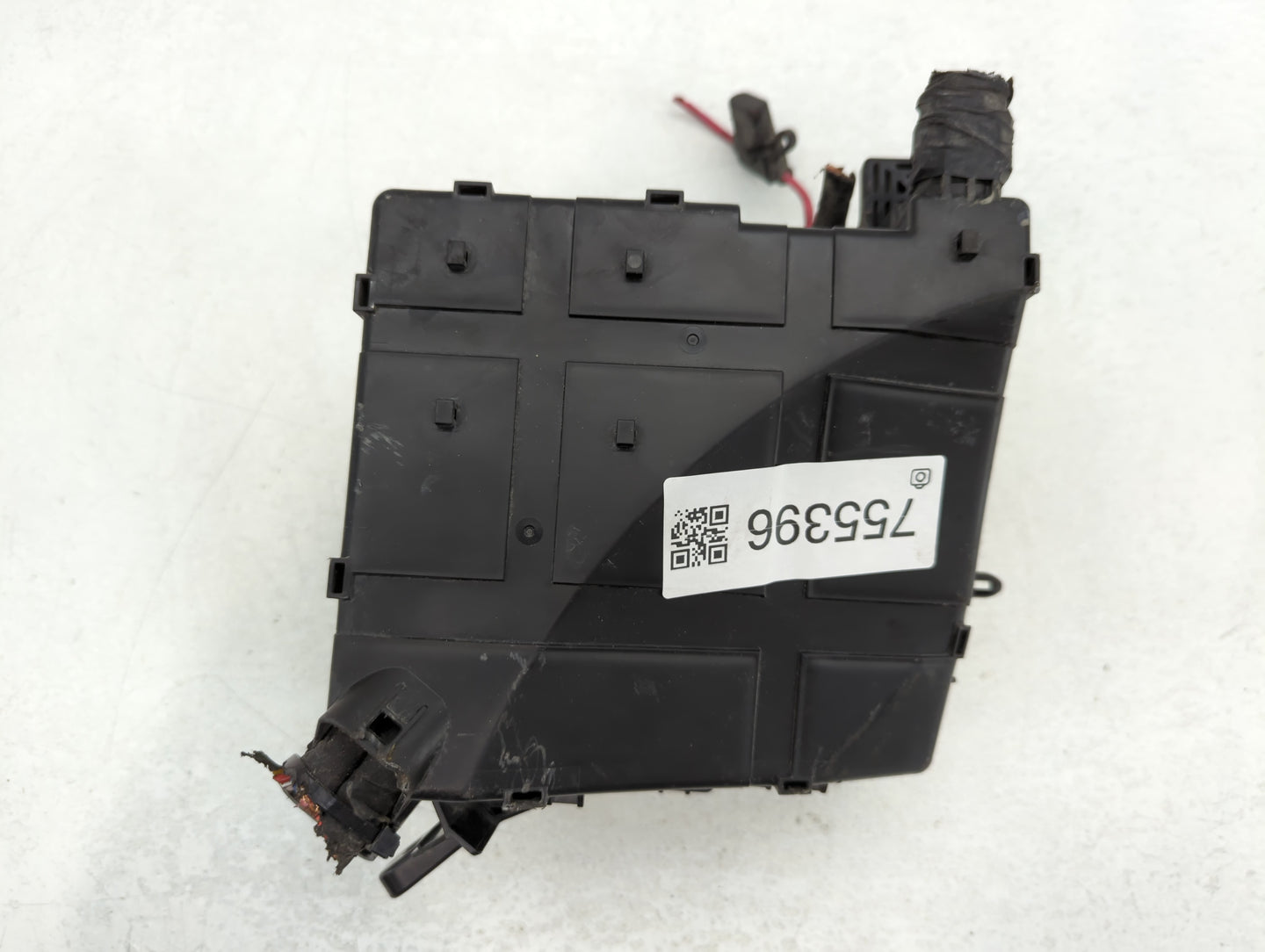 2017-2019 Kia Sportage Fusebox Fuse Box Panel Relay Module P/N:91470-D9170 Fits Fits 2017 2018 2019 OEM Used Auto Parts - Oe