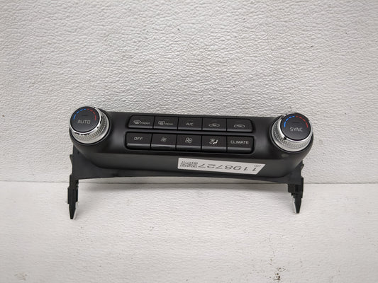 2018-2020 Kia Stinger Climate Control Module Temperature AC/Heater Replacement Fits Fits 2018 2019 2020 OEM Used Auto Parts 