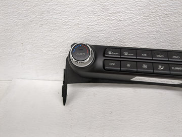 2018-2020 Kia Stinger Climate Control Module Temperature AC/Heater Replacement Fits Fits 2018 2019 2020 OEM Used Auto Parts