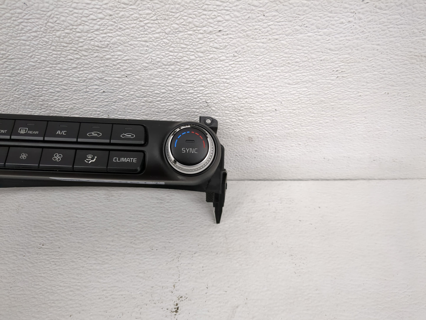 2018-2020 Kia Stinger Climate Control Module Temperature AC/Heater Replacement Fits Fits 2018 2019 2020 OEM Used Auto Parts 