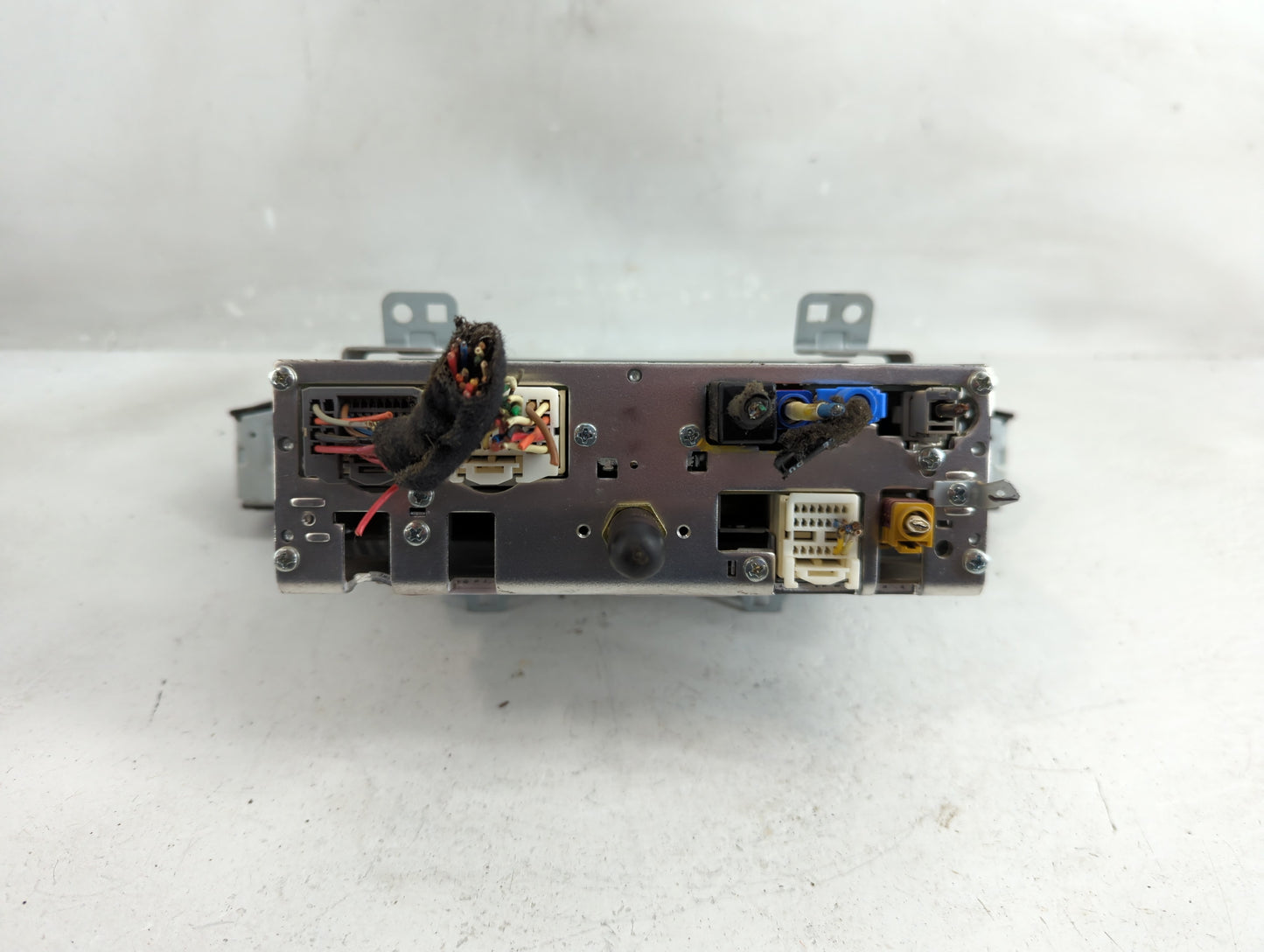 2018-2018 Kia Stinger Radio Control Panel - Oemusedautoparts1.com