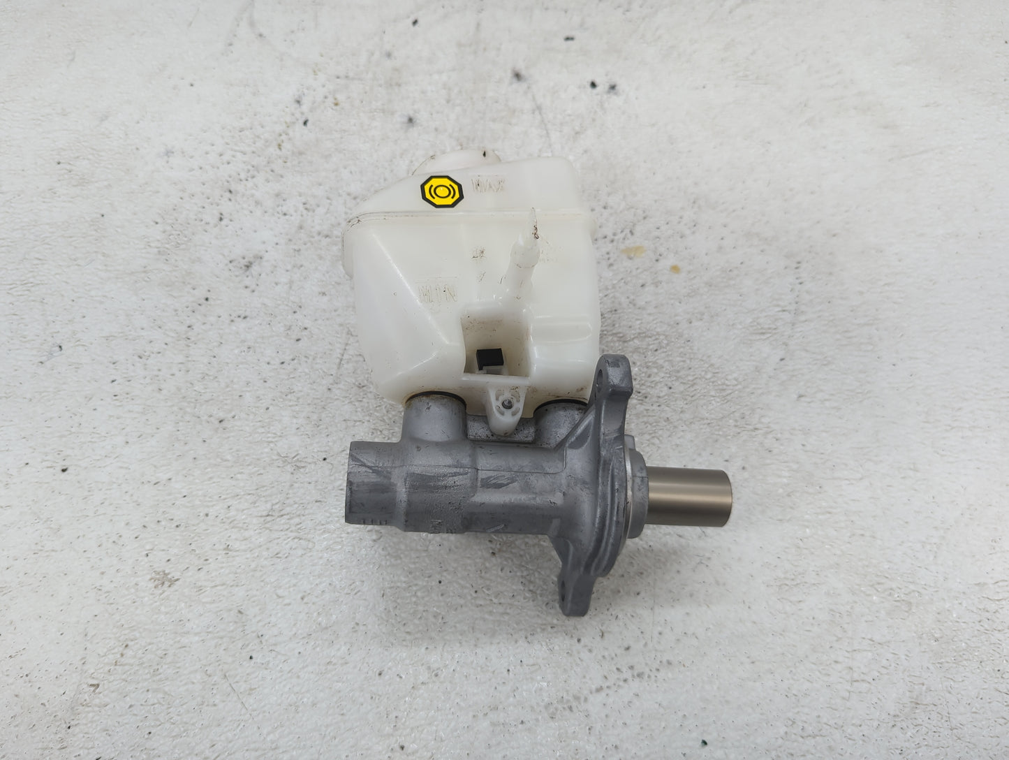 2018-2018 Kia Stinger Brake Master Cylinder - Oemusedautoparts1.com