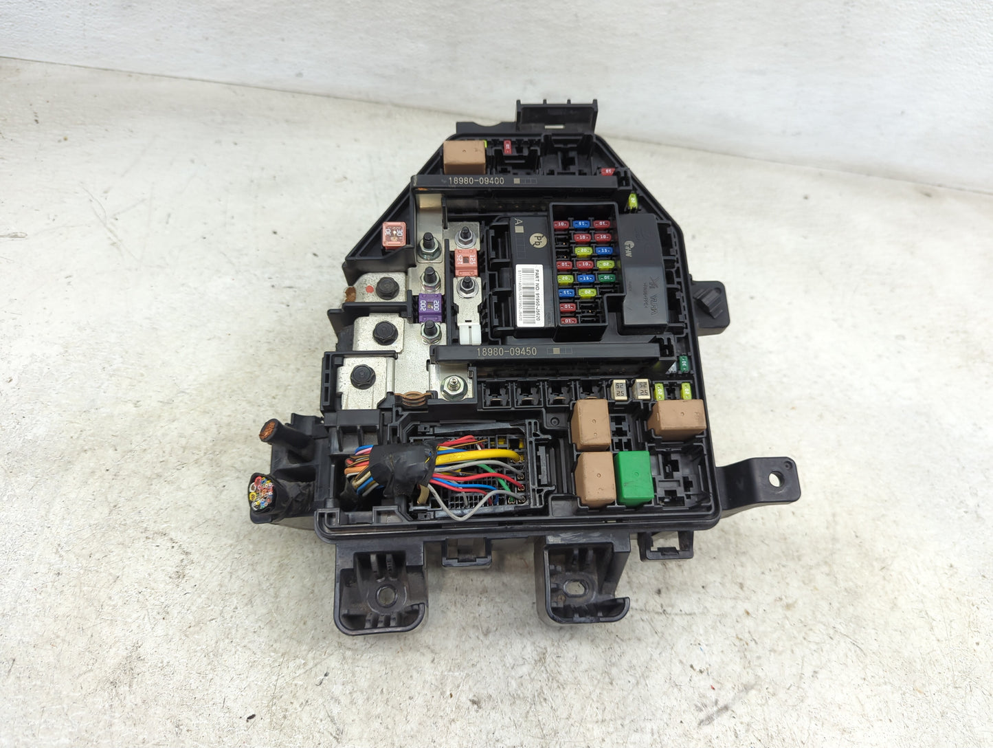 2018-2020 Kia Stinger Fusebox Fuse Box Panel Relay Module P/N:18980-09400 18980-09450, 91950-J5620 Fits Fits 2018 2019 2020 
