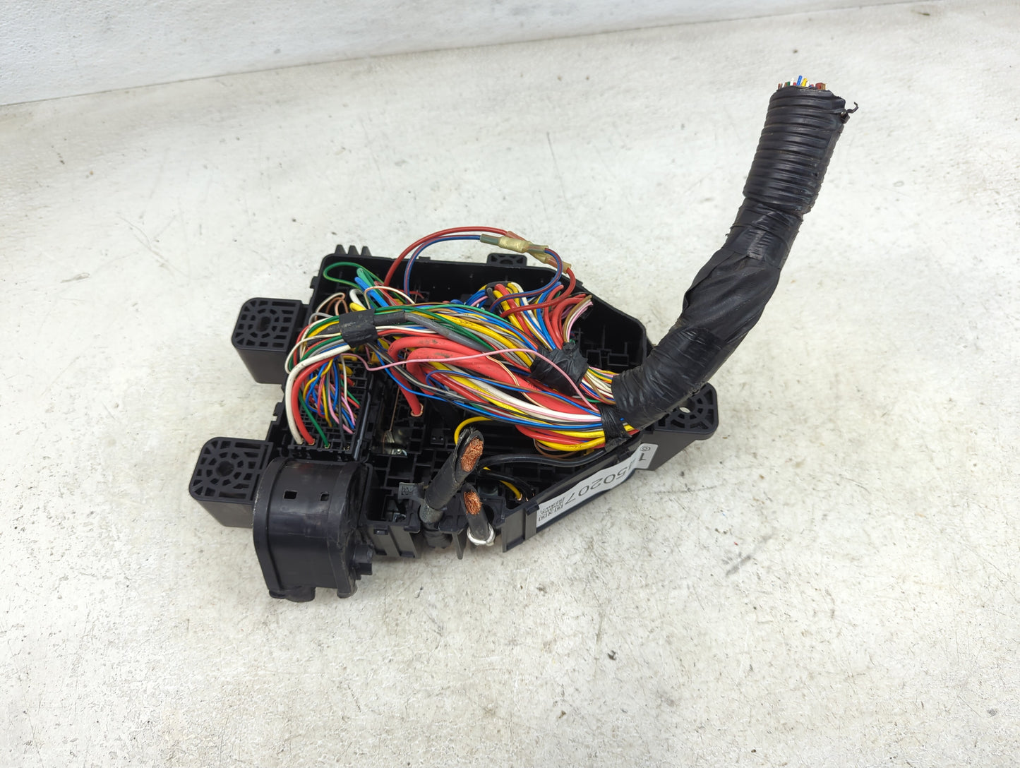 2018-2020 Kia Stinger Fusebox Fuse Box Panel Relay Module P/N:18980-09400 18980-09450, 91950-J5620 Fits Fits 2018 2019 2020 