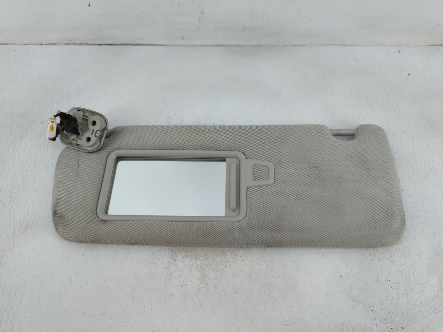 2018-2020 Kia Stinger Sun Visor Shade Replacement Driver Left Mirror Fits Fits 2018 2019 2020 OEM Used Auto Parts - Oemuseda
