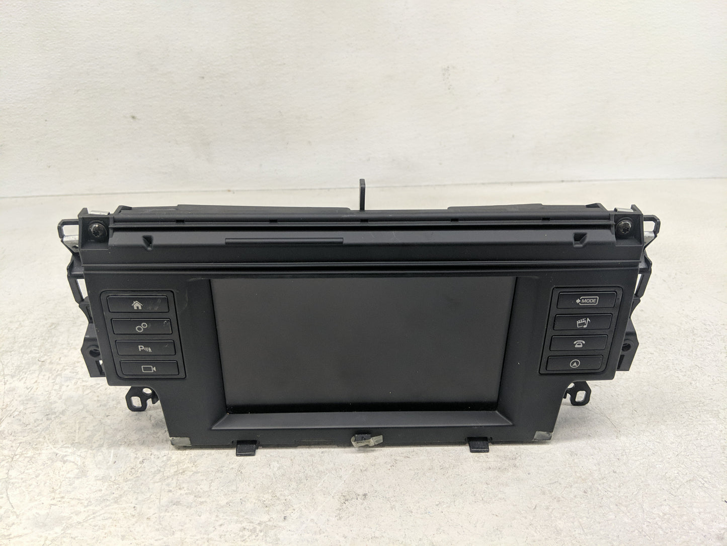 2018 Land Rover Discovery Sport Radio AM FM Cd Player Receiver Replacement P/N:FK72-19C299-AC Fits OEM Used Auto Parts - Oem