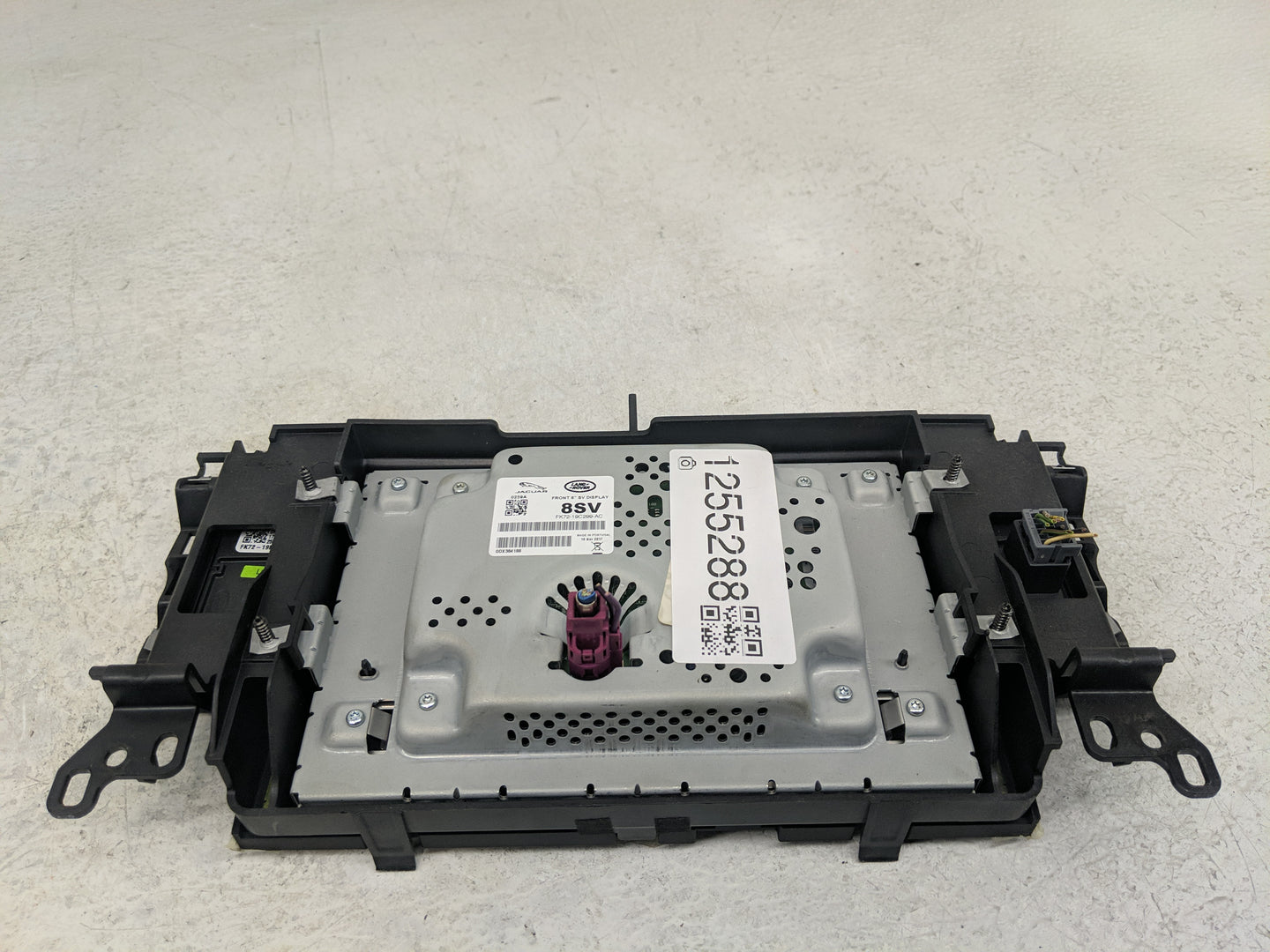2018 Land Rover Discovery Sport Radio AM FM Cd Player Receiver Replacement P/N:FK72-19C299-AC Fits OEM Used Auto Parts - Oem