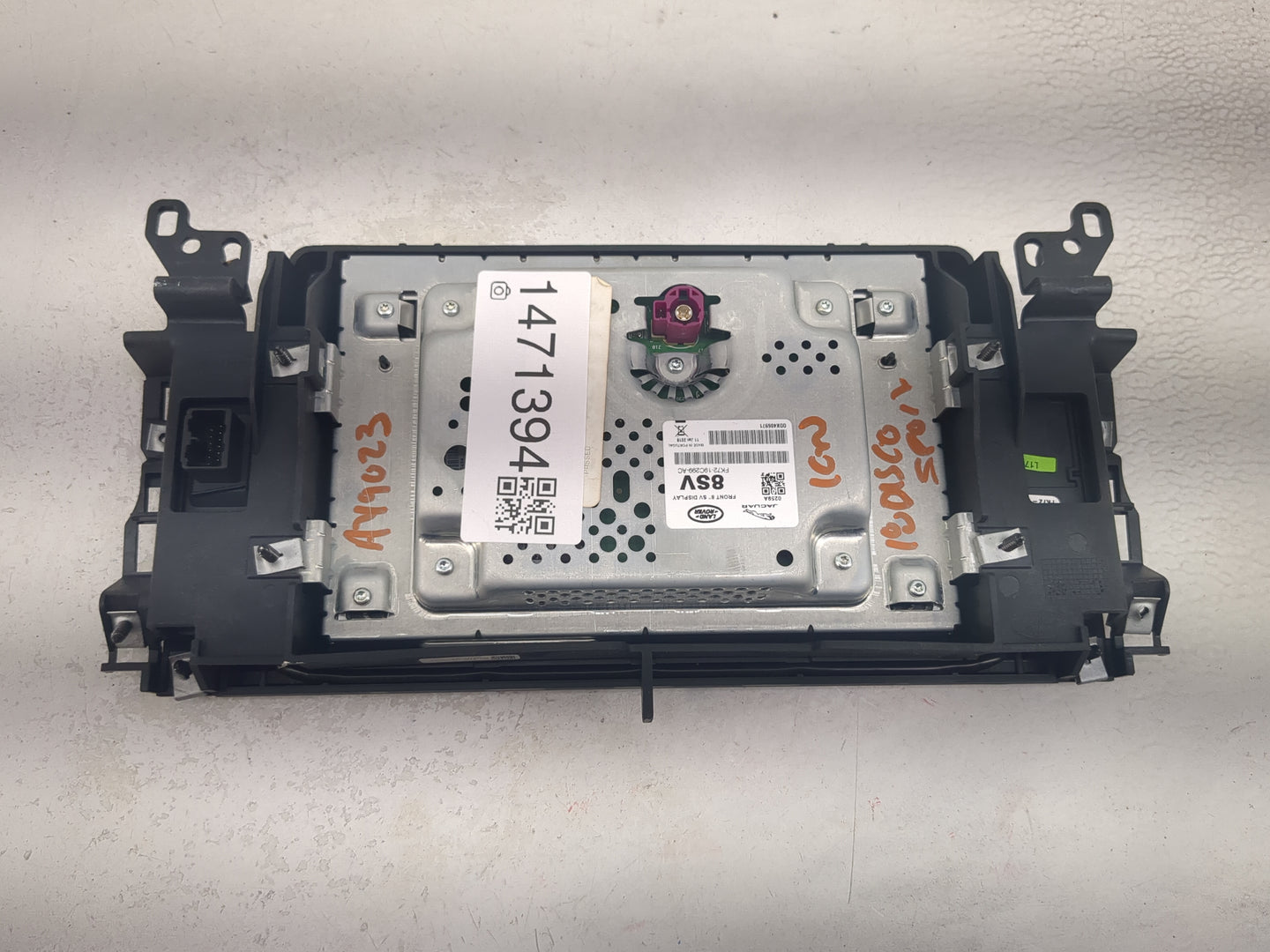 2018 Land Rover Discovery Sport Information Display Screen - Oemusedautoparts1.com