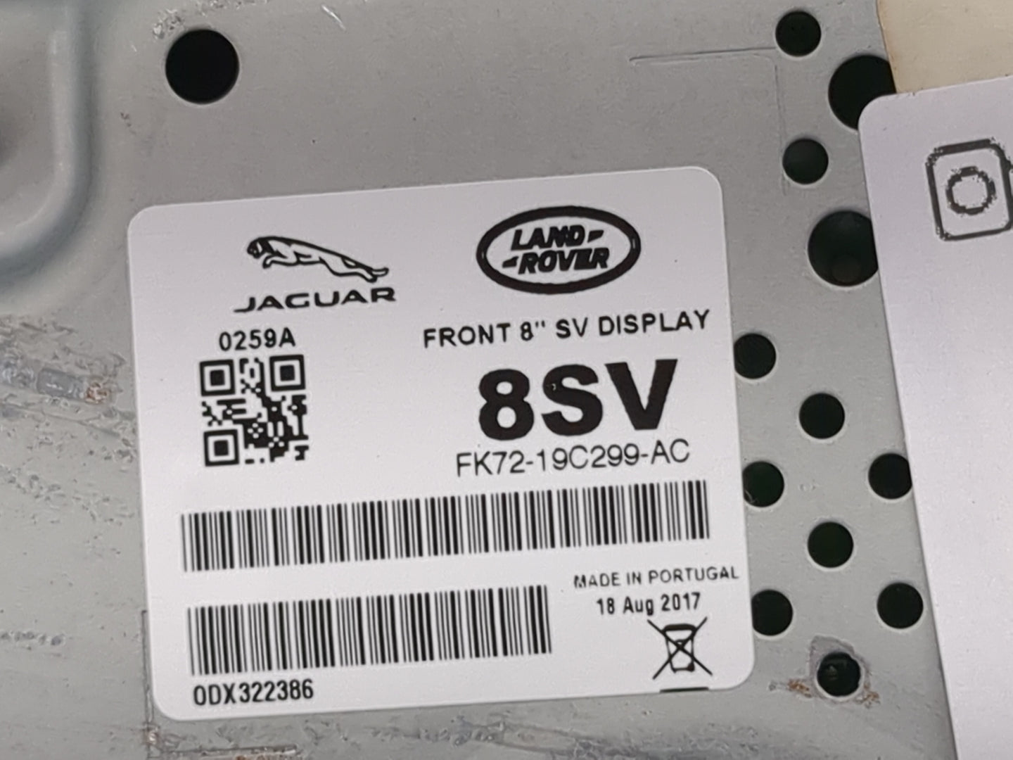 2015-2019 Land Rover Discovery Sport Information Display Screen 1483849 - Oemusedautoparts1.com