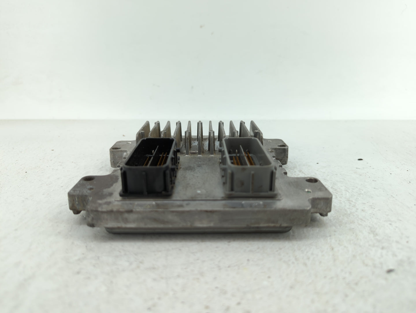 2018 Land Rover Discovery Sport Alternator Replacement Generator Charging Assembly Engine OEM Fits Fits 2017 2019 OEM Used A