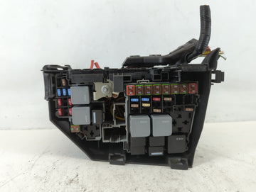 2018-2019 Land Rover Discovery Sport Fusebox Fuse Box Panel Relay Module P/N:JK72-14A076-AA Fits Fits 2018 2019 OEM Used Auto Parts