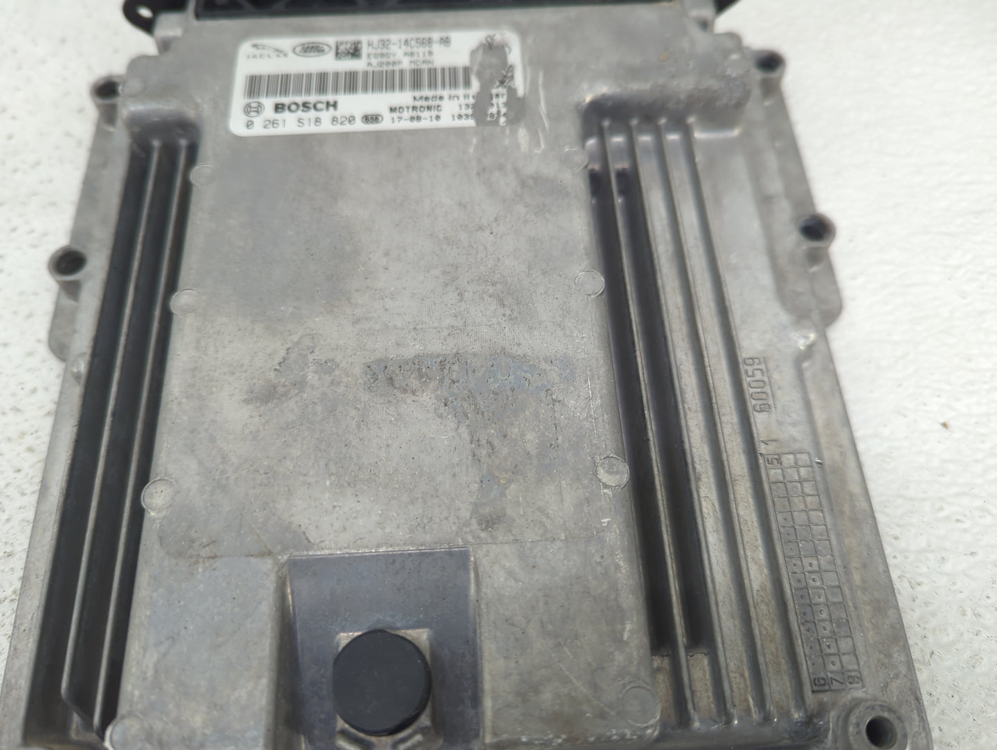 2018 Land Rover Evoque PCM Engine Control Computer ECU ECM PCU OEM P/N:HJ32-14C568-AB 0261S18820 Fits Fits 2019 OEM Used Aut