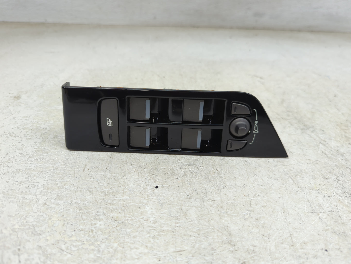 2018 Land Rover Evoque Master Power Window Switch Replacement Driver Side Left P/N:54678 Fits OEM Used Auto Parts - Oemuseda
