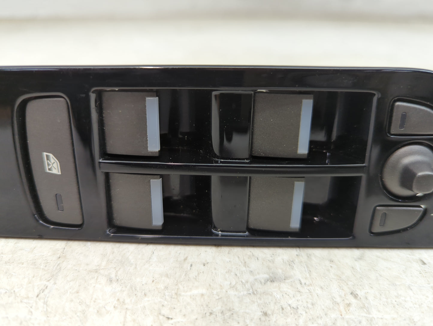 2018 Land Rover Evoque Master Power Window Switch Replacement Driver Side Left P/N:54678 Fits OEM Used Auto Parts - Oemuseda
