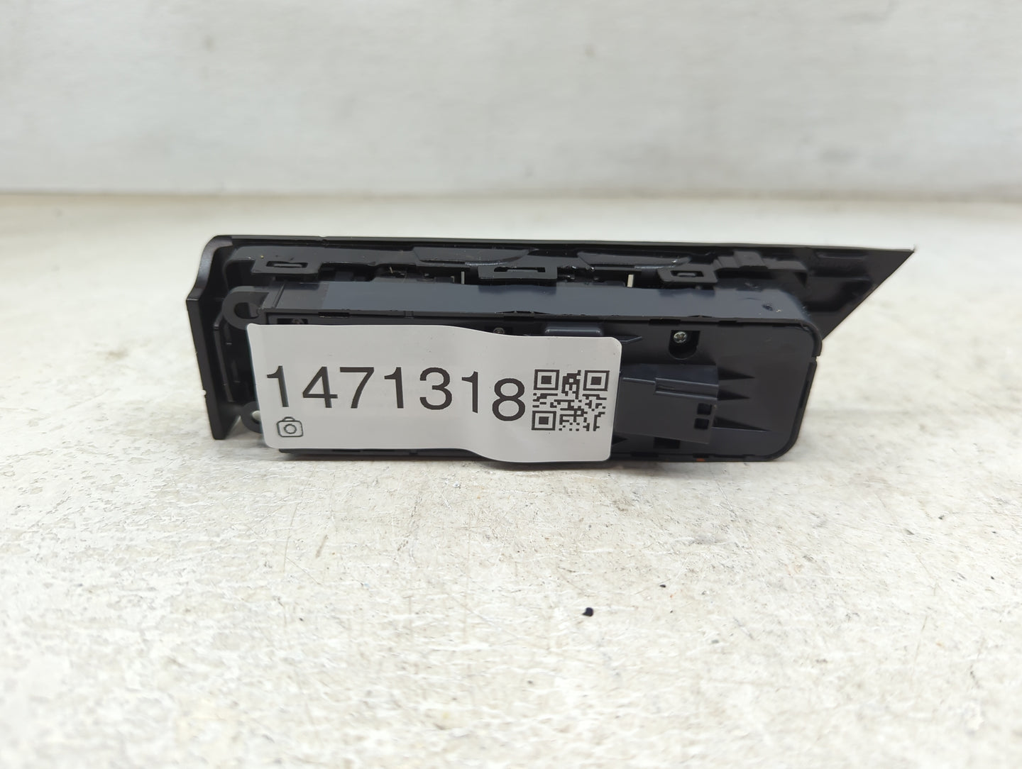 2018 Land Rover Evoque Master Power Window Switch Replacement Driver Side Left P/N:54678 Fits OEM Used Auto Parts - Oemuseda