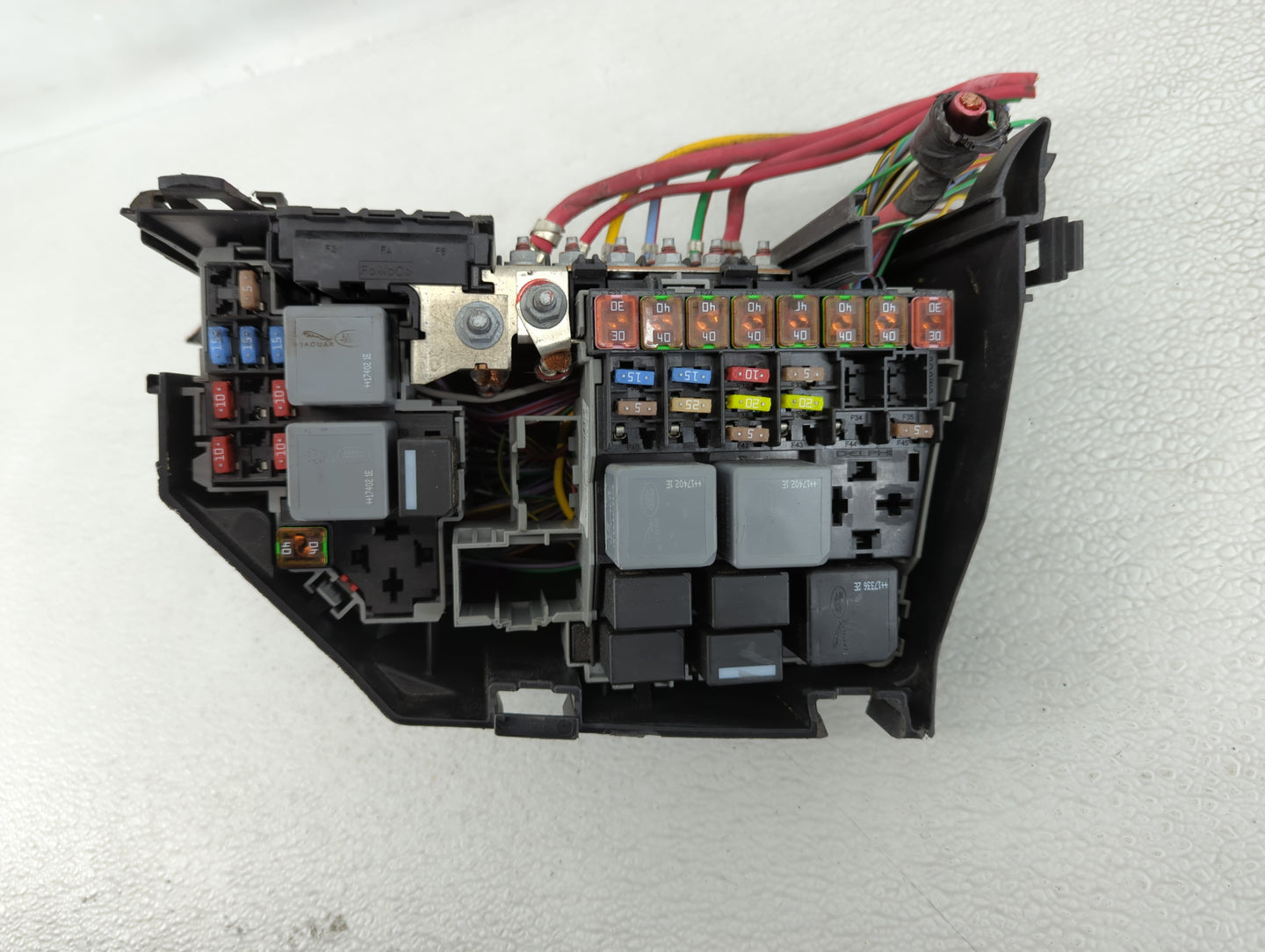 2018-2019 Land Rover Range Rover Fusebox Fuse Box Panel Relay Module P/N:6693291522 Fits Fits 2018 2019 OEM Used Auto Parts 