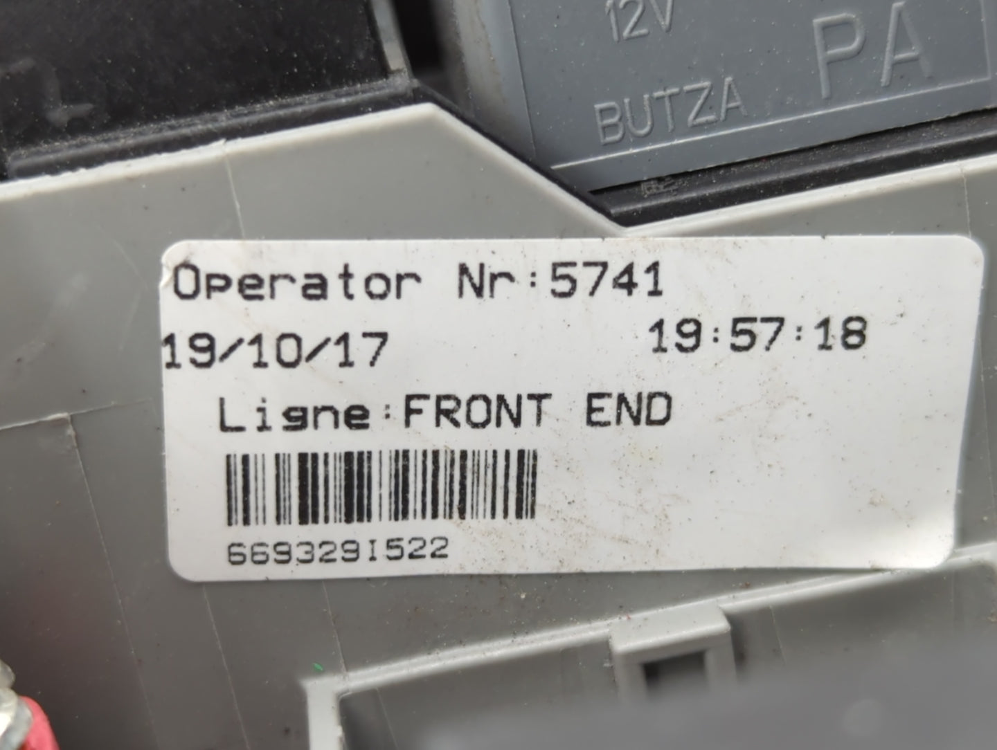 2018-2019 Land Rover Range Rover Fusebox Fuse Box Panel Relay Module P/N:6693291522 Fits Fits 2018 2019 OEM Used Auto Parts 