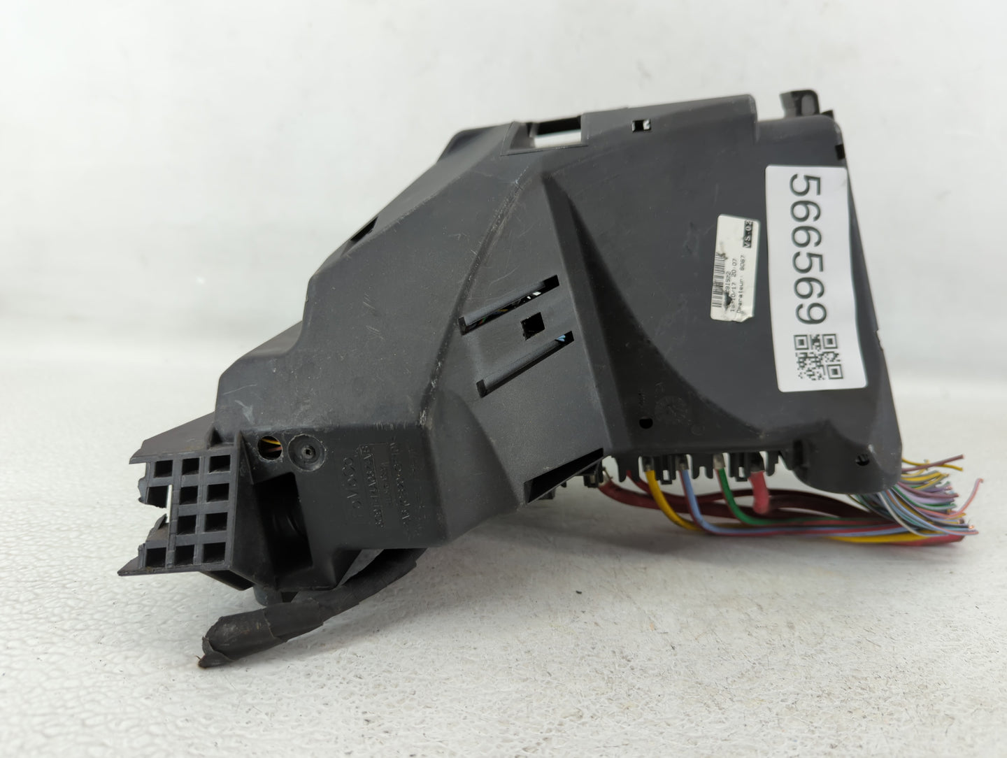 2018-2019 Land Rover Range Rover Fusebox Fuse Box Panel Relay Module P/N:6693291522 Fits Fits 2018 2019 OEM Used Auto Parts 