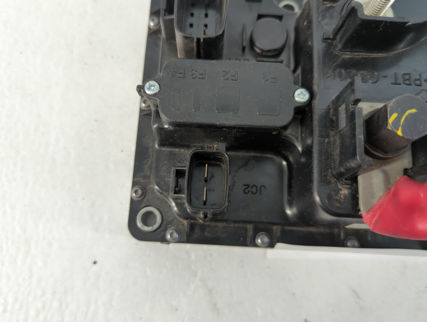 2018 Land Rover Range Rover OEM Dual Battery Junction Box - Oemusedautoparts1.com