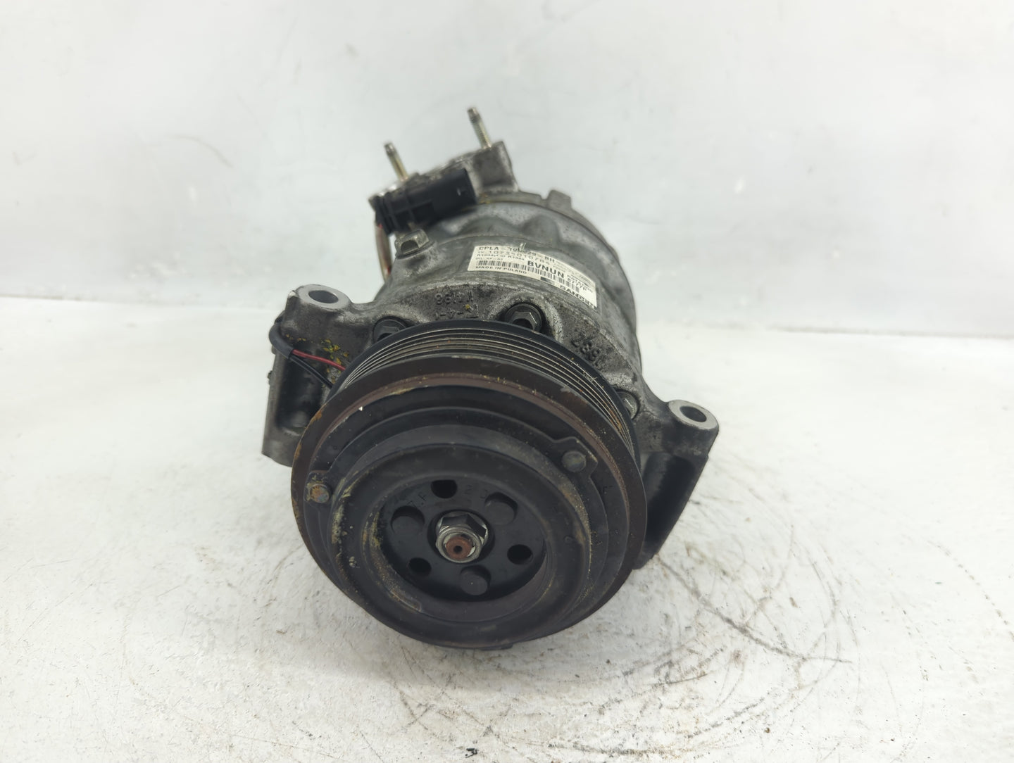 2018 Range Rover Evoque Air Conditioning A/c Ac Compressor Oem - Oemusedautoparts1.com