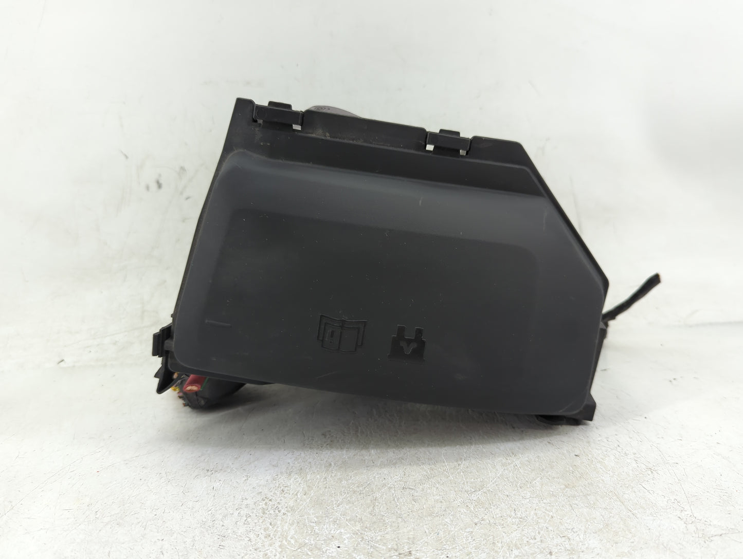 2018-2019 Land Rover Range Rover Evoque Fusebox Fuse Box Panel Relay Module P/N:JK72-14A076-AA Fits Fits 2018 2019 OEM Used 