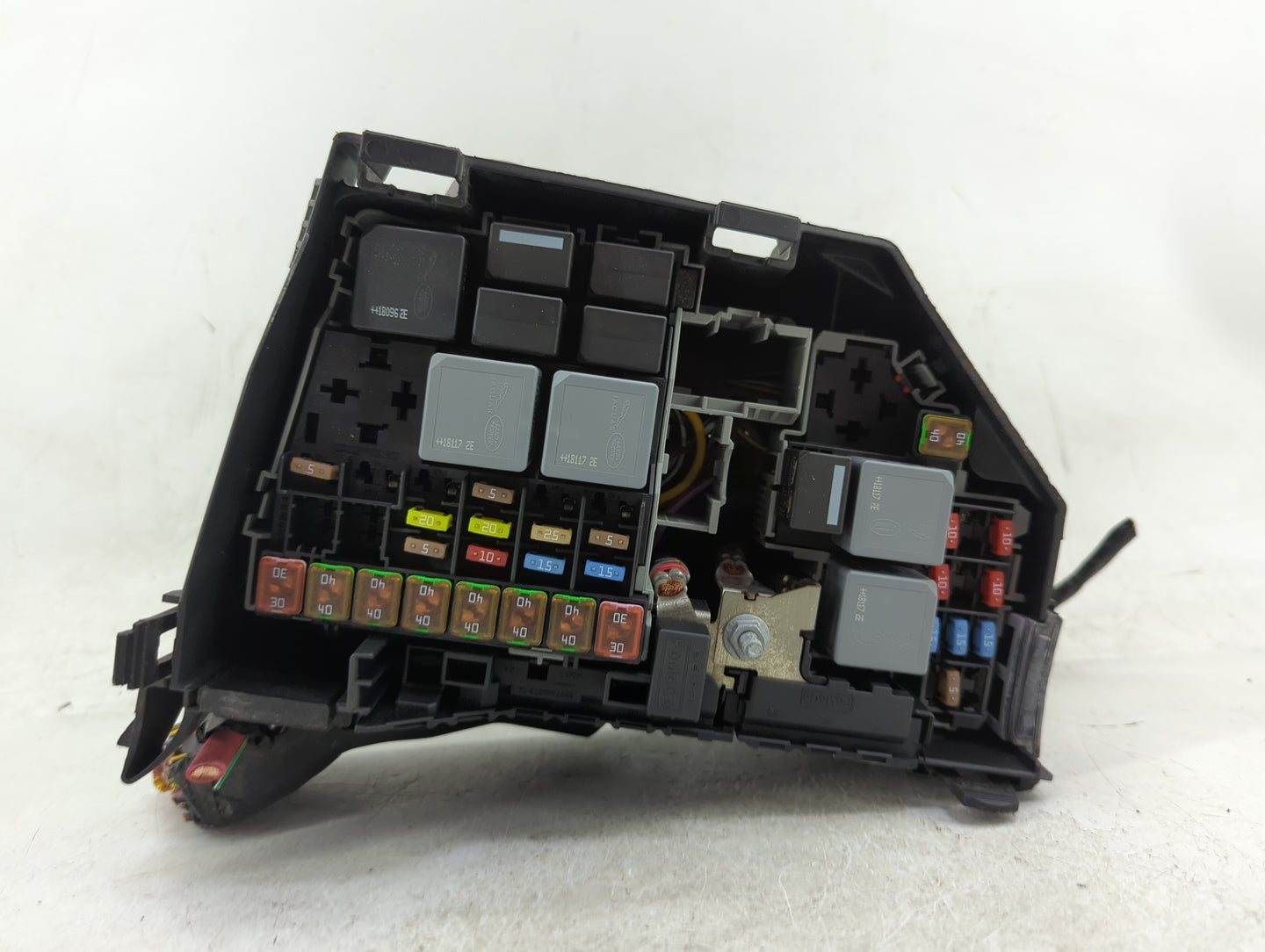 2018-2019 Land Rover Range Rover Evoque Fusebox Fuse Box Panel Relay Module P/N:JK72-14A076-AA Fits Fits 2018 2019 OEM Used 