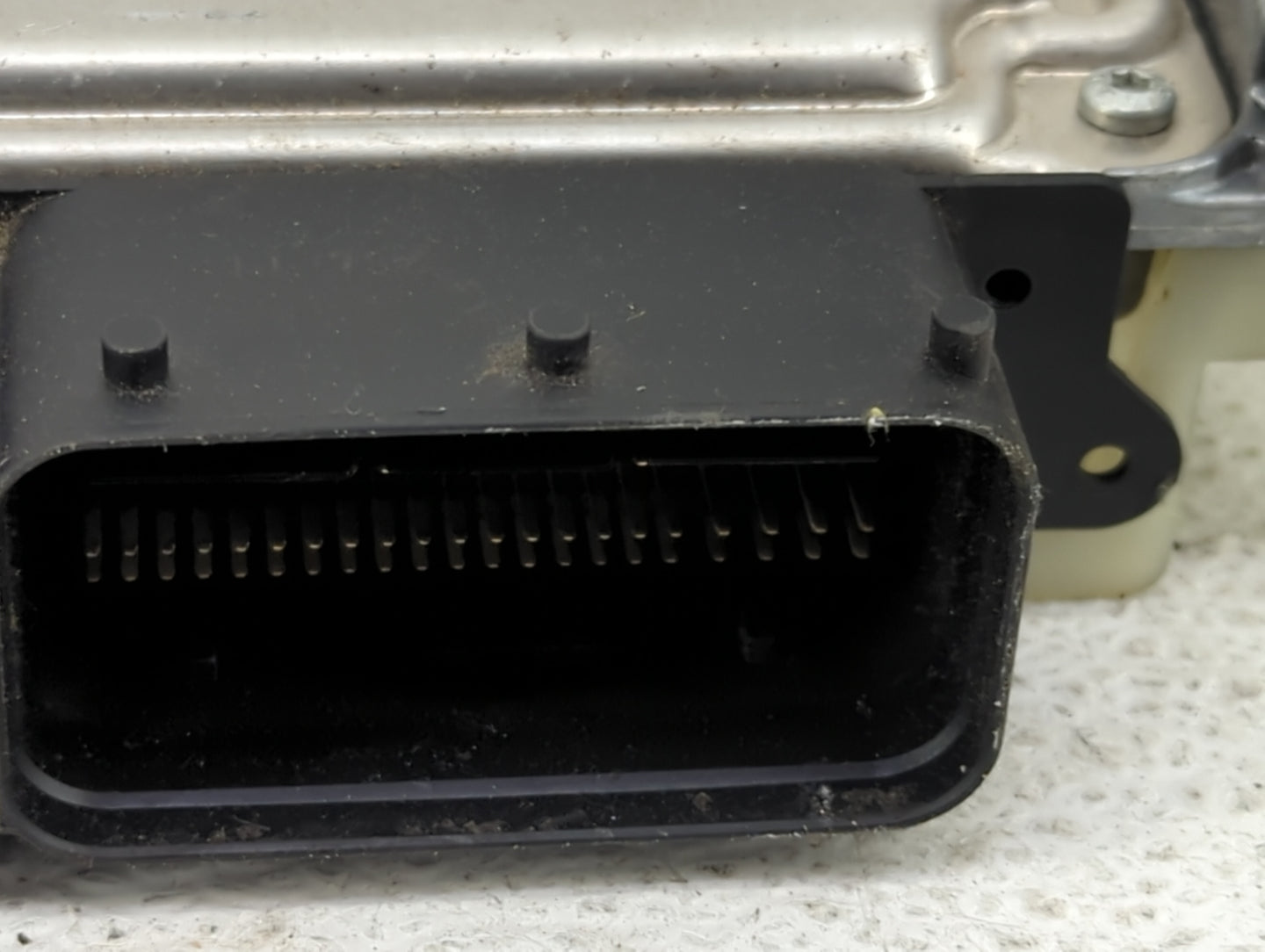 2018-2019 Land Rover Range Rover Evoque PCM Engine Control Computer ECU ECM PCU OEM P/N:HJ32-14C568-AB 0261S18820 Fits OEM U