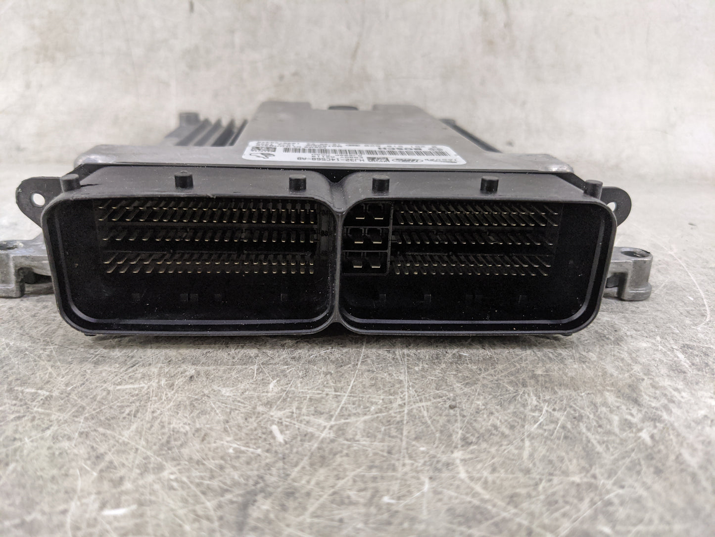 2018-2019 Land Rover Range Rover Evoque PCM Engine Control Computer ECU ECM PCU OEM P/N:HJ32-14C568-AB 0261S18820 Fits OEM U