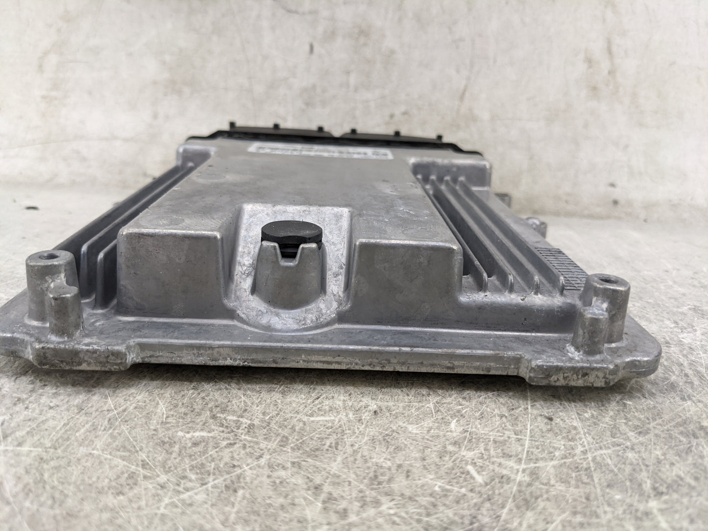 2018-2019 Land Rover Range Rover Evoque PCM Engine Control Computer ECU ECM PCU OEM P/N:HJ32-14C568-AB 0261S18820 Fits OEM U