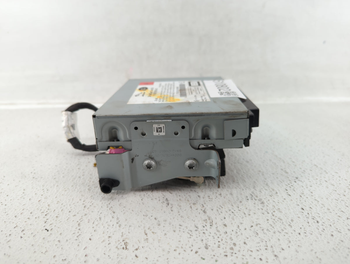 2017-2019 Land Rover Range Rover Evoque Am Fm Cd Player Radio Receiver - Oemusedautoparts1.com