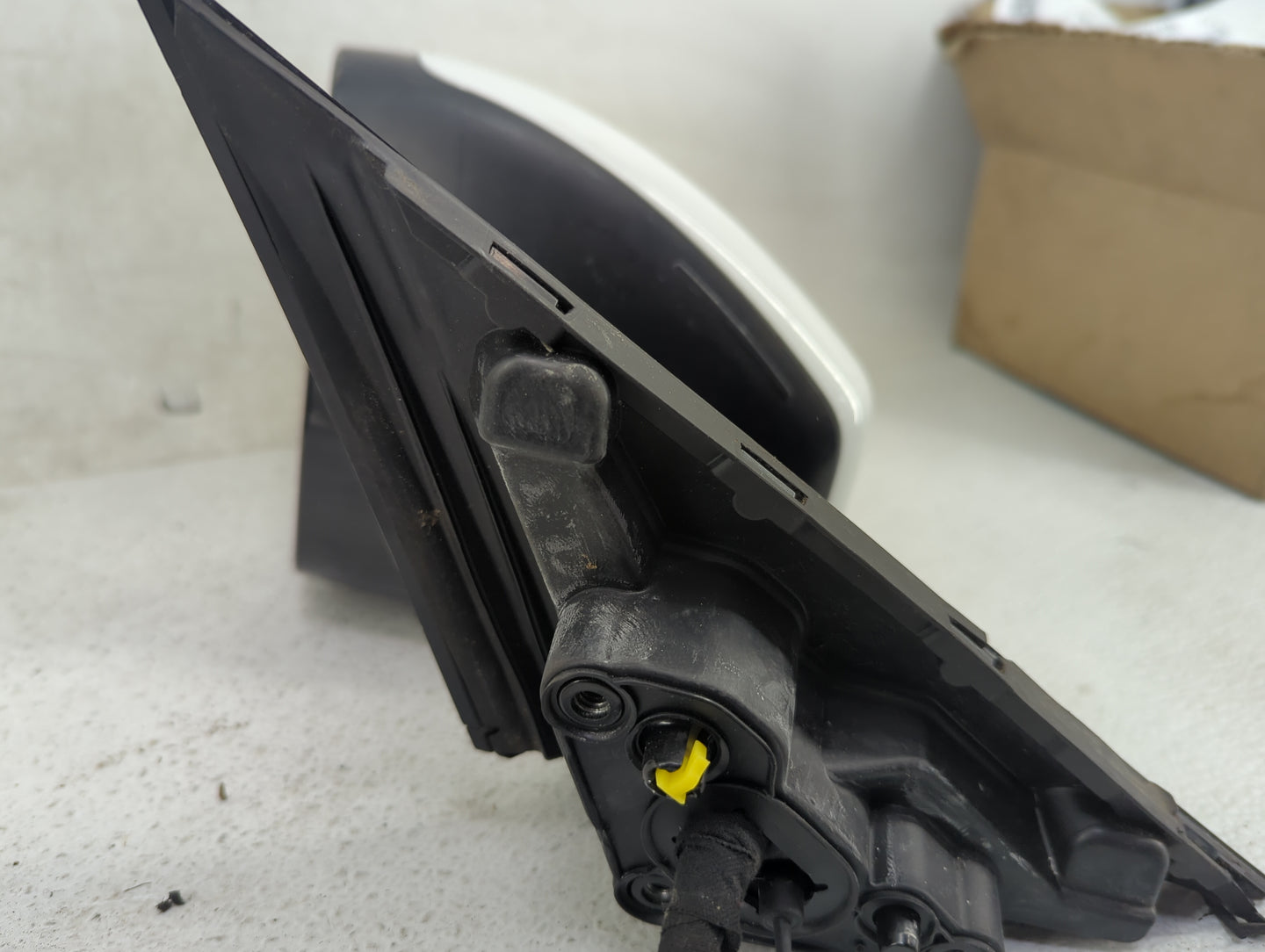 2018 Land Rover Range Rover Velar Driver Side View Mirror - Left Door Mirror OEM Used - Oemusedautoparts1.com