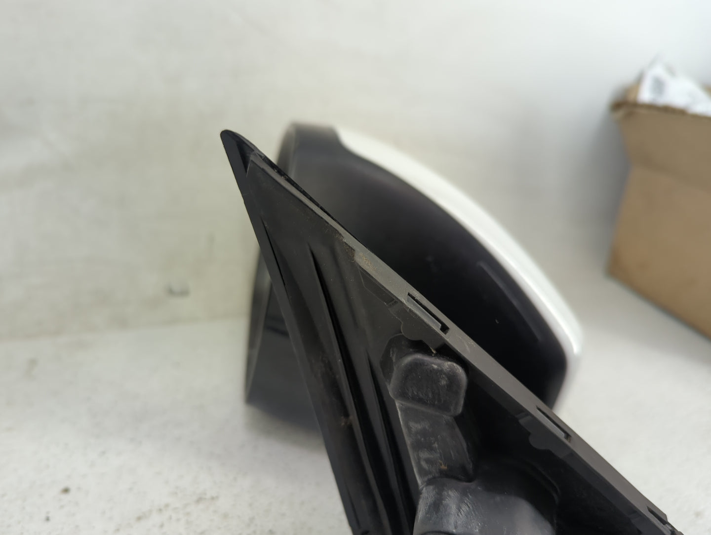 2018 Land Rover Range Rover Velar Driver Side View Mirror - Left Door Mirror OEM Used - Oemusedautoparts1.com