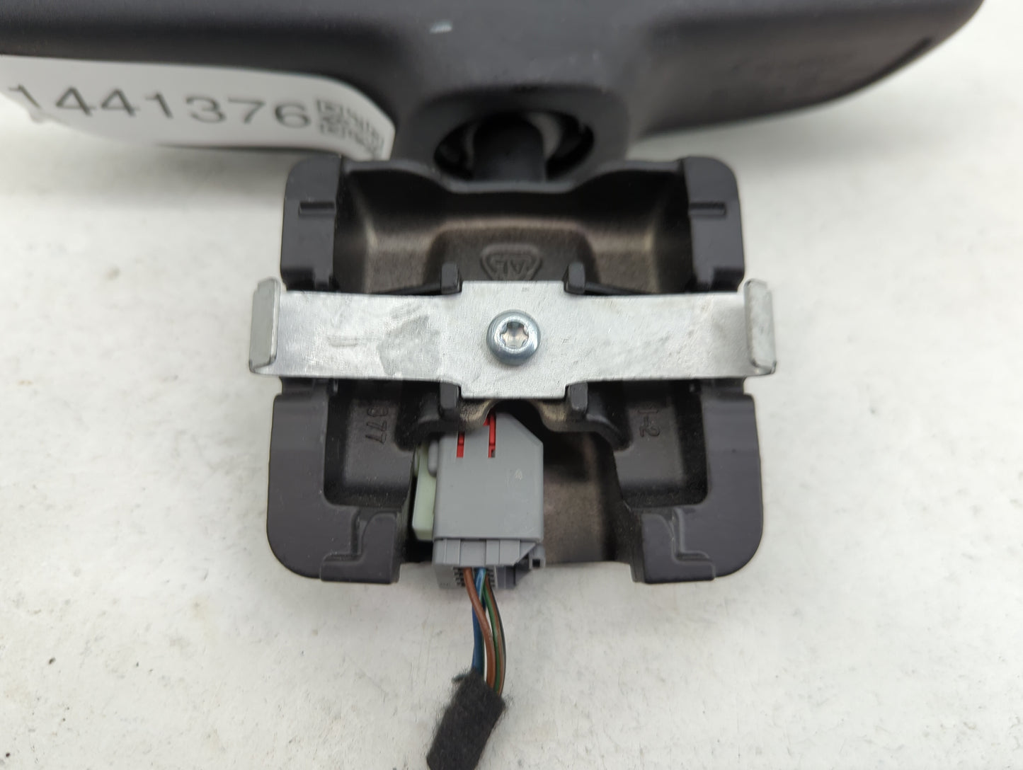 2018 Land Rover Range Rover Velar Interior Rear View Mirror Replacement OEM P/N:048560 GNTX-1547, J8A2-17E678-BA, NZLUAHL5B 