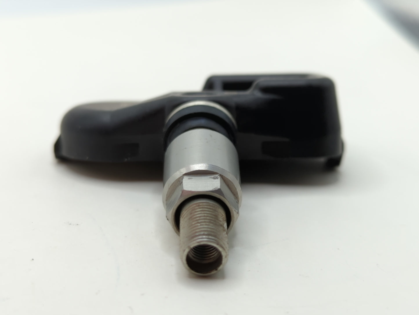 2018 Lexus Es350 Tire Pressure Monitoring System Sensor Tpms - Oemusedautoparts1.com