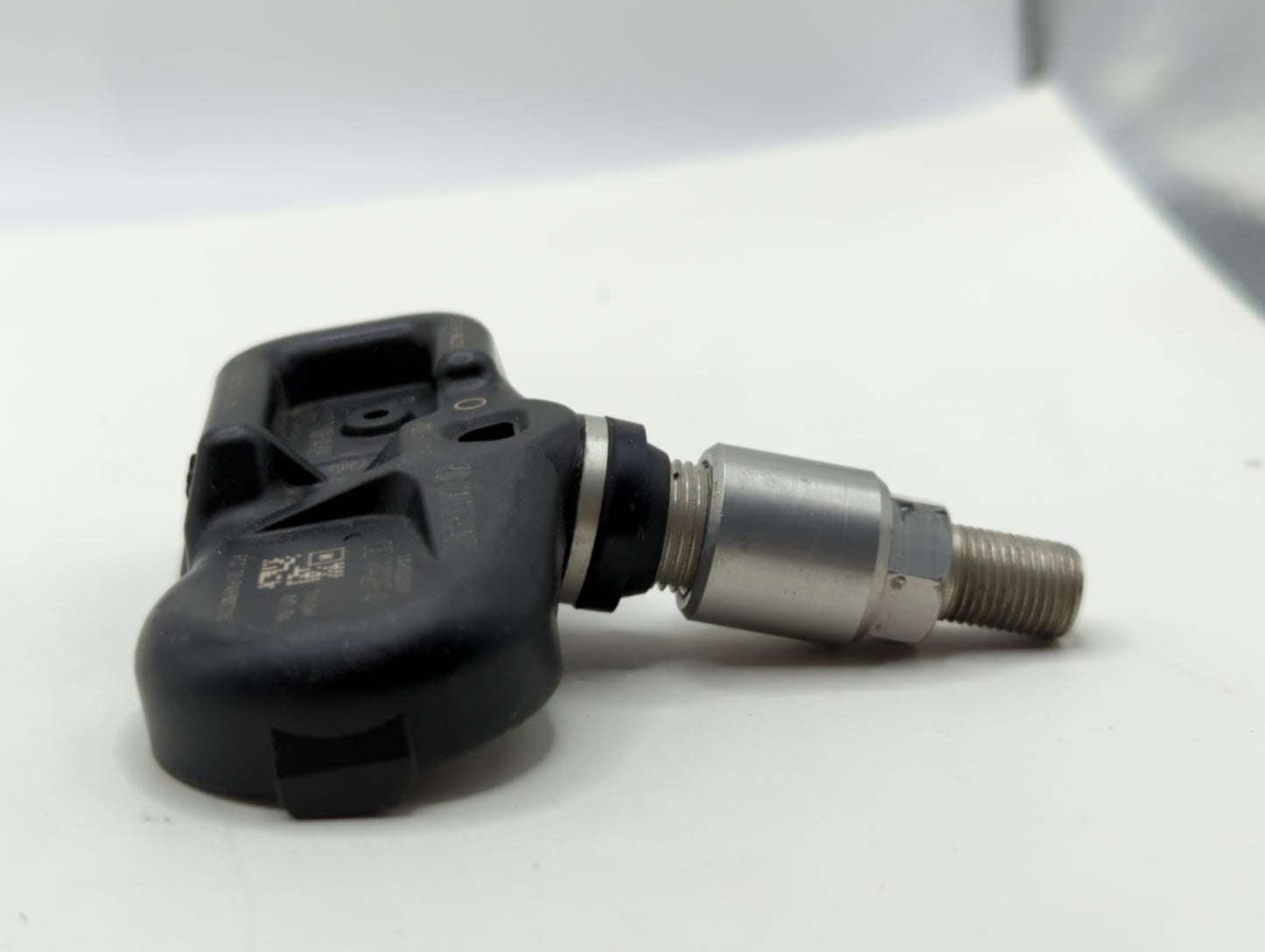 2018 Lexus Es350 Tire Pressure Monitoring System Sensor Tpms - Oemusedautoparts1.com