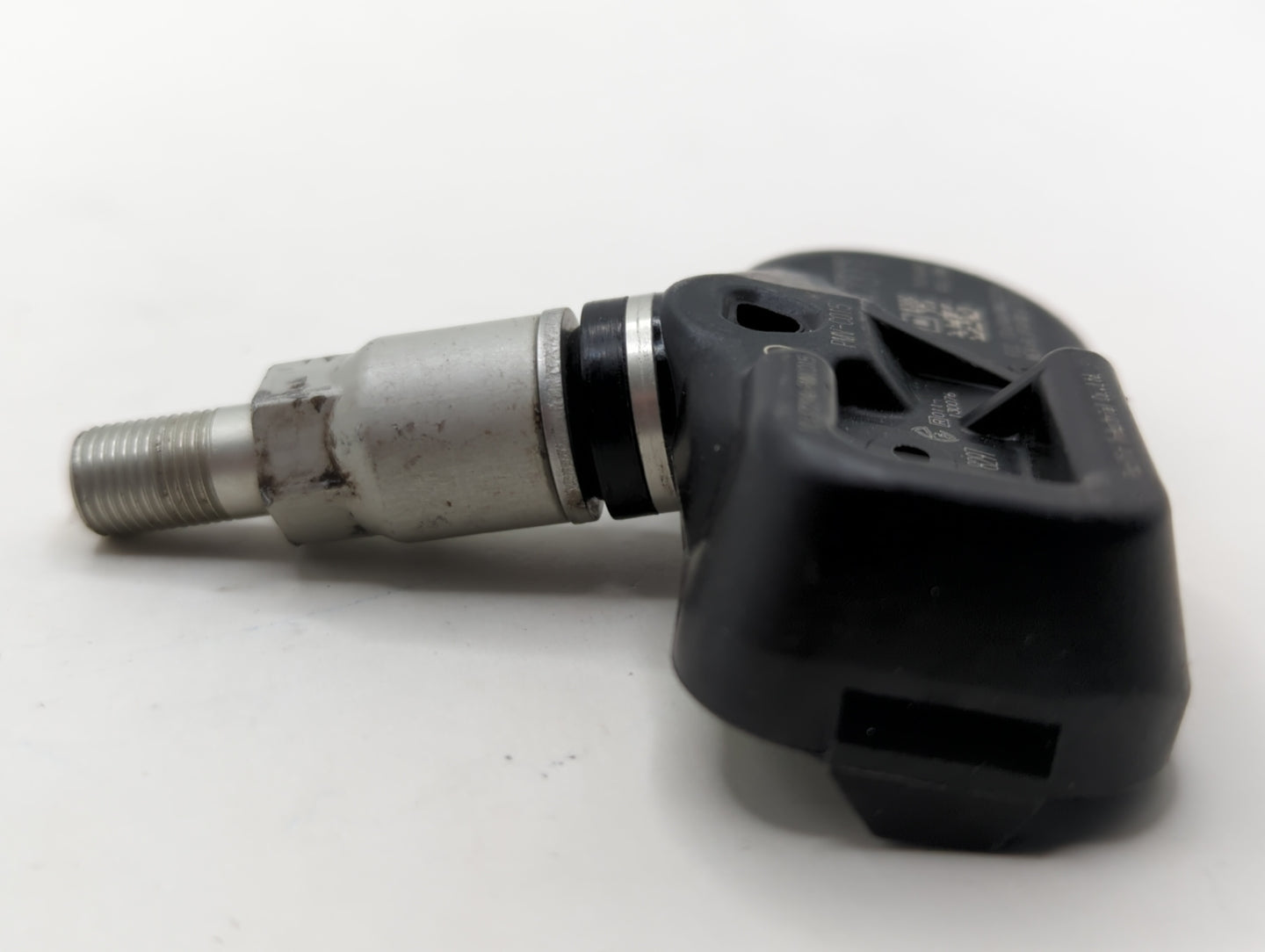 2018 Lexus Es350 Tire Pressure Monitoring System Sensor Tpms - Oemusedautoparts1.com