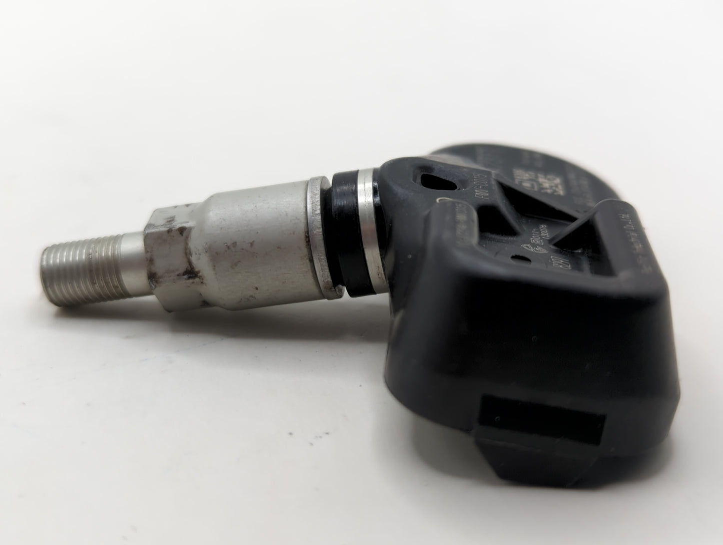 2018 Lexus Es350 Tire Pressure Monitoring System Sensor Tpms - Oemusedautoparts1.com