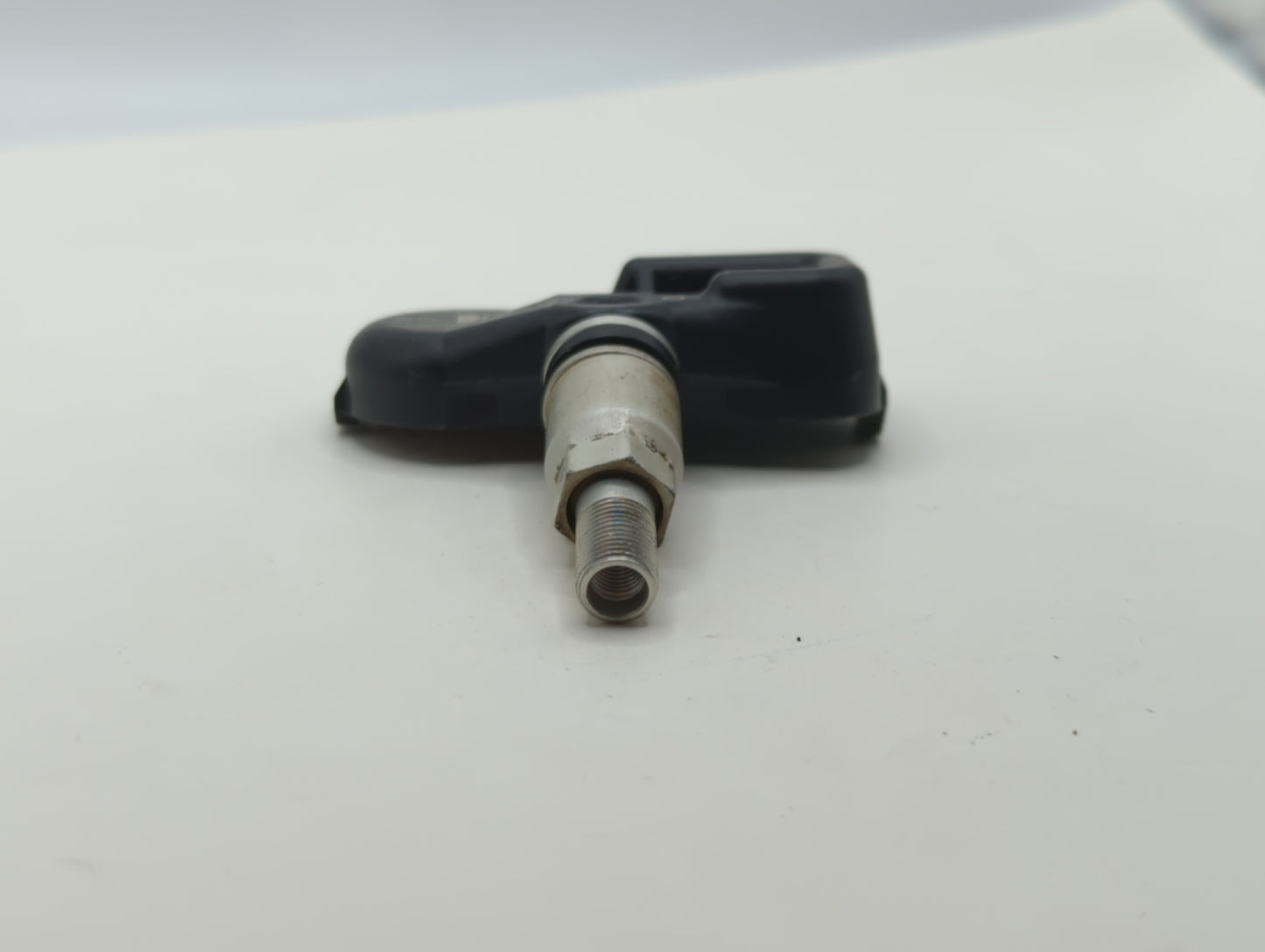 2018 Lexus Es350 Tire Pressure Monitoring System Sensor Tpms - Oemusedautoparts1.com