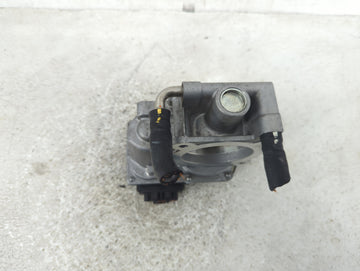 2018-2019 Lexus Is300 Throttle Body P/N:22030-36050 Fits Fits 2016 2017 2018 2019 OEM Used Auto Parts
