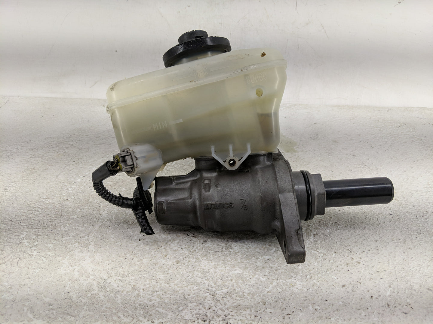 2018-2019 Lexus Rc350 Brake Master Cylinder - Oemusedautoparts1.com